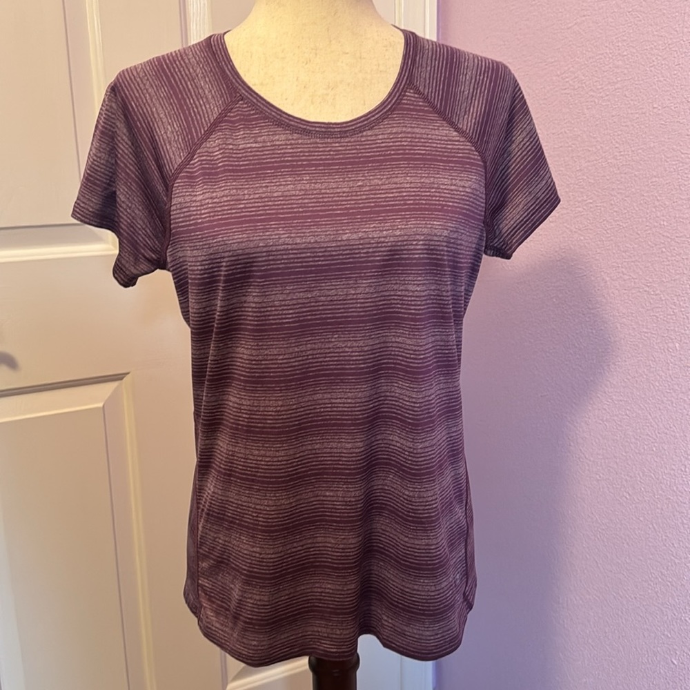 EMS Short Sleeve Tech wick Athletic Top Size M